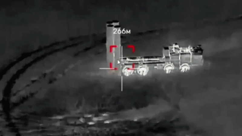 Ukraine tập kích trận địa 'rồng lửa' S-400 của Nga