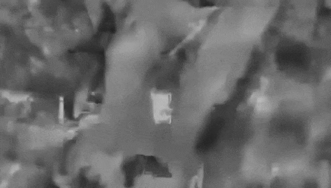 Israel tấn công miền nam Li-băng