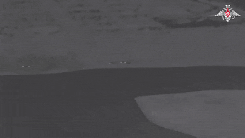 Khoảnh khắc tên lửa đạn đạo Nga đánh trúng bệ phóng HIMARS của Ukraine