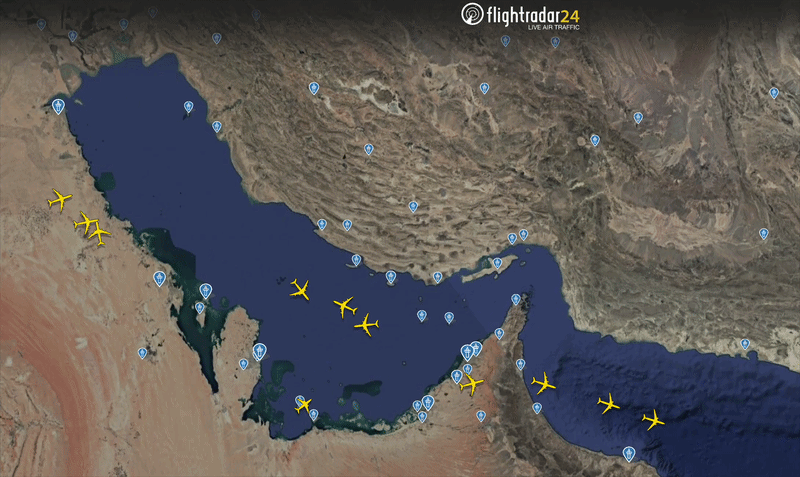 10 máy bay quân sự xuất hiện trên bầu trời Trung Đông khi Mỹ mở cuộc tấn công mới vào Iran
