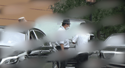 Trương Thiết Lâm hành xử không đúng mực trên phố bị dân mạng 'phê bình' ảnh 3