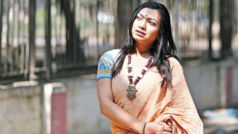 Nữ MC chuyển giới đầu tiên dẫn chương trình tin tức ở Bangladesh ảnh 2