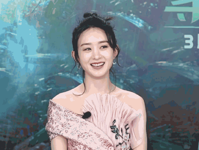 ‘Mẹ bỉm sữa’ Triệu Lệ Dĩnh xinh đẹp, ngọt ngào như công chúa ảnh 8