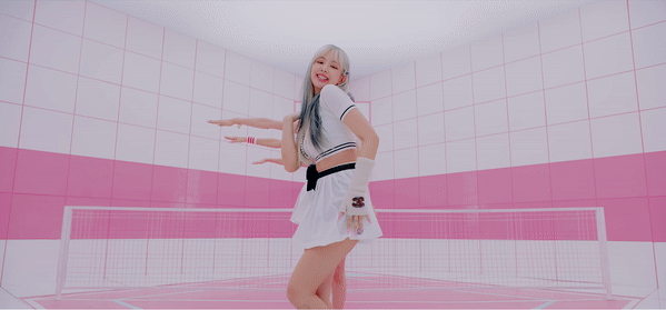 Nhan sắc đỉnh cao của Black Pink và Selena Gomez ‘cứu cánh’ MV hợp tác ảnh 8