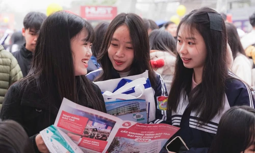 Tuyển sinh ĐH 2026: Siết đầu vào chính quy, có phình liên kết?