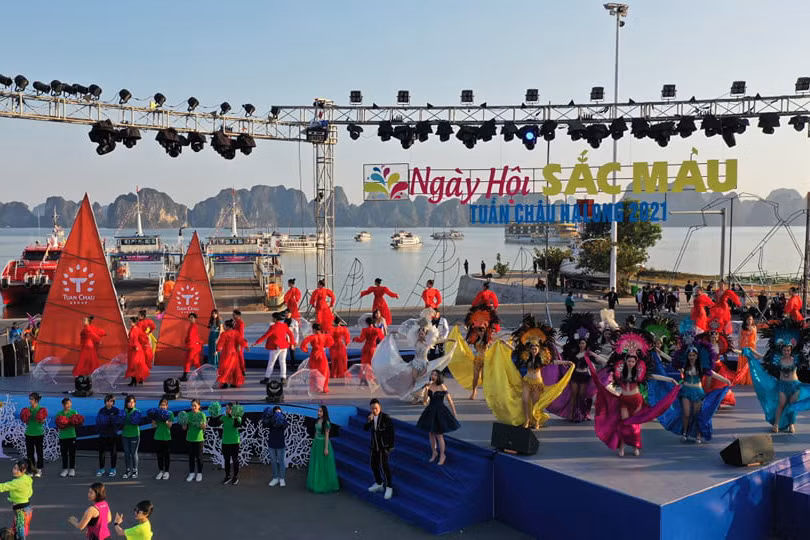 Carnaval mùa Đông: Đảo ngọc Tuần Châu bừng sáng sắc màu