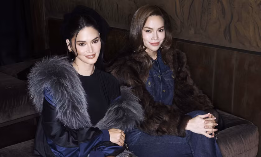 Hồ Ngọc Hà ‘chiếm sóng’ truyền thông, 'thả dáng' quyến rũ bên cạnh 'Miss Universe' Pia Wurtzbach