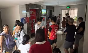 Cháy tầng 15 chung cư ở TPHCM