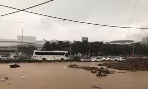Hà Nội mưa lớn 