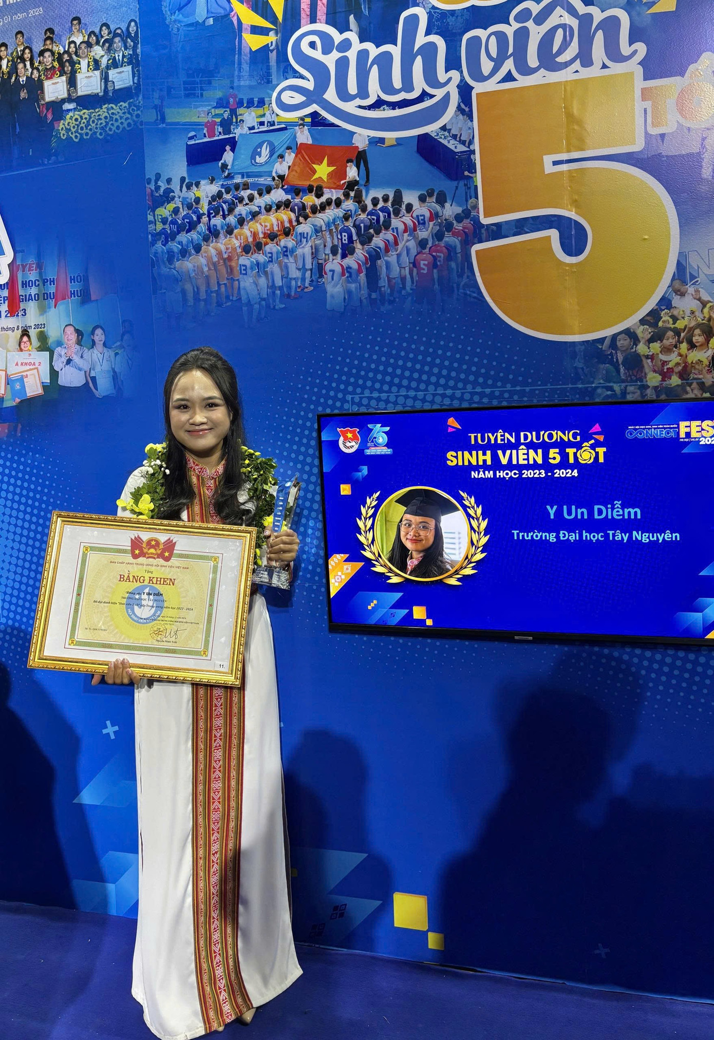 Y Un Diễm - cô gái Gié Triêng có tấm lòng nhân hậu với khát khao gieo mầm ước mơ cho học sinh vùng cao.