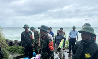 Cồn Cỏ sơ tán quân và dân vào hầm tránh trú bão