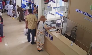 Đưa người nhà đi khám mắt, bất ngờ bị ngưng tim ngay tại bệnh viện