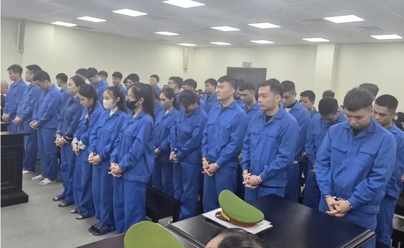 Hà Nội xử án nhóm lập doanh nghiệp lừa đảo chiếm đoạt hơn 40 tỷ đồng