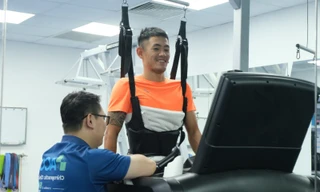 Lâm Quang Nhật: Dù thoát vị đĩa đệm vẫn 3 lần phá Kỷ lục quốc gia Triathlon 