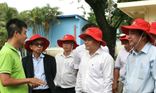 Lãnh đạo xã Hưng Long thăm và chúc mừng Công ty VWS nhân Ngày Doanh nhân Việt Nam