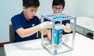 Đưa không gian vào lớp học: Vegacosmos giới thiệu mô hình vệ tinh học tập VegaCubeSat Training KIT