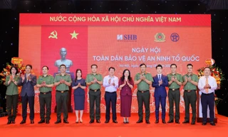 SHB được vinh danh vì đóng góp trong phong trào toàn dân bảo vệ an ninh Tổ quốc