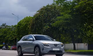 Xe điện VinFast biết 'kêu cứu' tới điện thoại, đồng hồ thông minh của chủ nhân