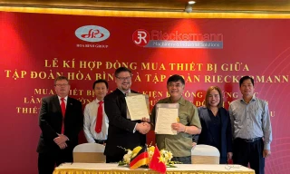 Tập đoàn Hòa Bình ký hợp tác chế tạo máy sản xuất sàn rỗng dự ứng lực 