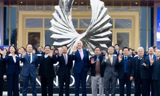 PVI – 30 năm: từ ngọn lửa dầu khí đến định chế bảo hiểm – Tài chính tỷ USD vươn tầm quốc tế