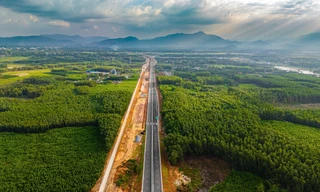 Cận Tết, người dân từng ngày mong ngóng cao tốc Bắc – Nam thông xe