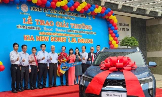Khách hàng Cà Mau trúng xe ô tô hơn 500 triệu đồng