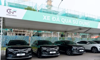 Vì sao VinFast VF 8 'lướt chuẩn GF' được dân sành xe khen 'ngon xịn mịn'?