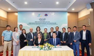 Xanh SM ký hợp tác chiến lược với hội doanh nghiệp Việt Nam tại Lào, mở rộng giải pháp di chuyển xanh tại Lào