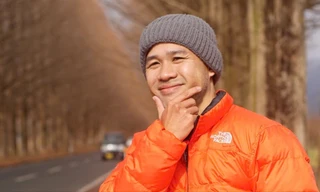 Phạm Đình Tiến 'gieo' nụ cười qua điêu khắc