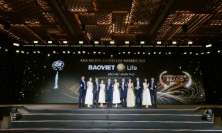 Bảo Việt Nhân thọ vinh dự đón nhận hai giải thưởng quốc tế 