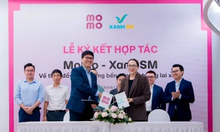 MoMo và Xanh SM ký kết hợp tác chiến lược, mở rộng dịch vụ di chuyển xanh và thanh toán số cho người dùng
