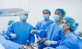 Vinmec trình diễn kỹ thuật ghép gan sống phức tạp tại Hội nghị Ghép tạng Việt Nam 2025