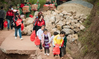 Phương Anh Đào đồng hành cùng chương trình hỗ trợ giáo dục tại điểm trường vùng cao Chiềng Sơn