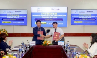 Medtronic Việt Nam và Bệnh viện Trung ương Huế tiếp tục đẩy mạnh đào tạo, chuyển giao công nghệ