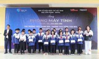 Phòng học máy tính của Ngày thẻ Việt Nam 2025 đến với học sinh Nghệ An