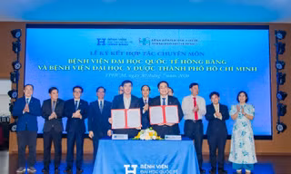 Bệnh viện Đại học quốc tế Hồng Bàng ký kết hợp tác chuyên môn với Bệnh viện Đại học Y Dược TP. Hồ Chí Minh