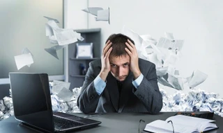 Layoff Anxiety: Từ khóa ám ảnh tâm lý người lao động