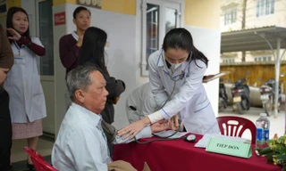 Nỗ lực chăm sóc sức khỏe giúp người dân phục hồi sau thiên tai và đón Tết an toàn