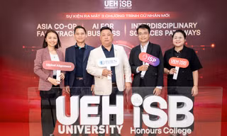 Chương trình Cử nhân Kinh doanh Liên ngành ISP khác gì với chương trình kinh doanh thông thường?