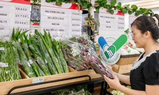 “Tick xanh trách nhiệm” – Tấm hộ chiếu niềm tin từ kệ hàng SATRA