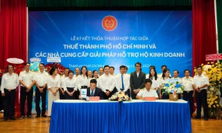 Thuế TP.HCM và KiotViet đẩy mạnh hỗ trợ hộ kinh doanh theo thuế khoán chuyển sang kê khai thuế