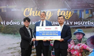 Mavin sẻ chia cùng đồng bào vùng lũ miền Trung, Tây Nguyên