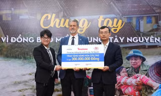 Mavin sẻ chia cùng đồng bào vùng lũ miền Trung, Tây Nguyên