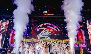 Nghi thức chào tân sinh viên ấn tượng nhất từ trước đến nay mở màn Happy Bee 15 Đà Nẵng