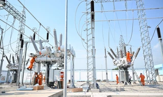 Tháo gỡ rào cản thủ tục đầu tư để đảm bảo điện mùa khô khu vực miền Nam