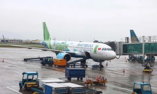 Bamboo Airways vận chuyển miễn phí hàng hóa cứu trợ đồng bào miền Trung năm 2025