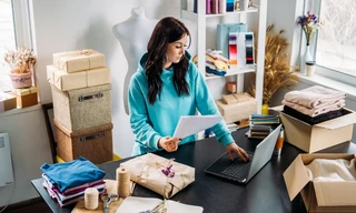 Nhân viên văn phòng 32 tuổi kiếm thêm vài triệu mỗi tháng nhờ bán hàng online