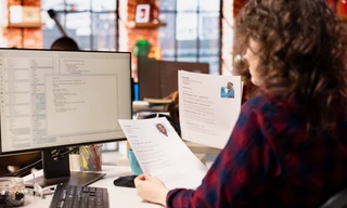 Bí quyết tạo CV xin việc ghi điểm với nhà tuyển dụng năm 2026