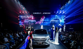 Omoda & Jaecoo ký kết đơn hàng 1.000 xe super hybrid C5 SHS-H ngay trong ngày ra mắt