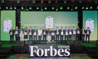 VRG được vinh danh Top 25 Thương hiệu công ty niêm yết dẫn đầu 2025